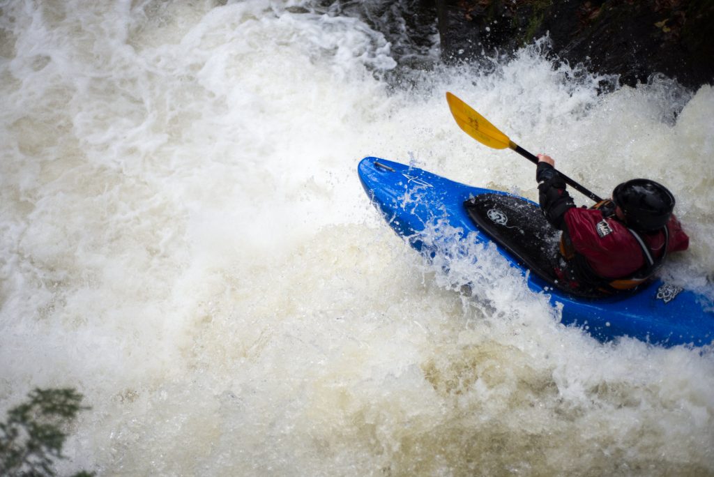 Scott Gilbert launches Humble Pie on the Green River Vermont Whitewater Kayaking